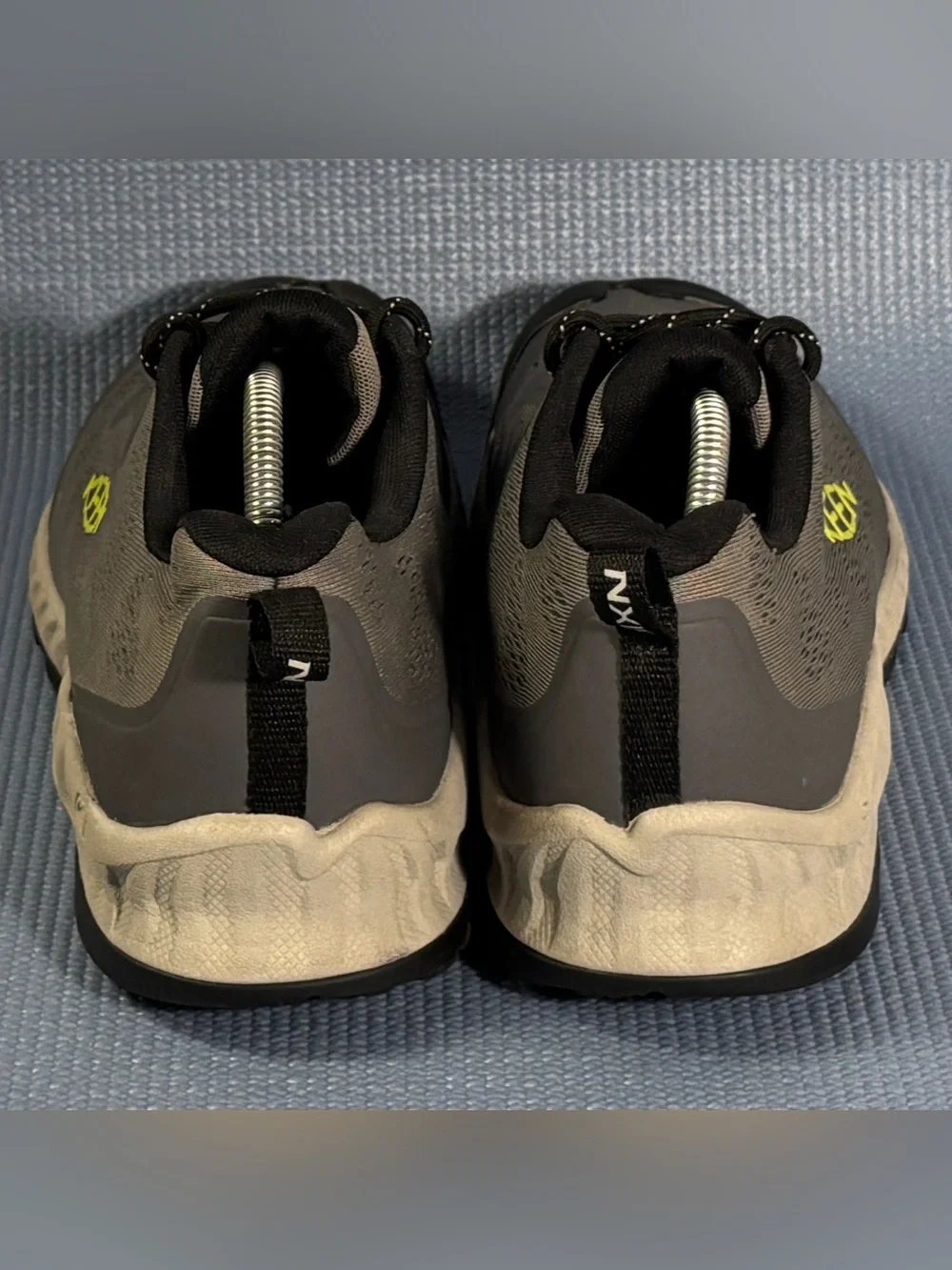 KEEN Men’s NXIS Speed Hiking Low Gray Athletic Shoes Size 11